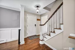 385 Sir Walter Dr, Cheshire, CT 06410 - Photo 2