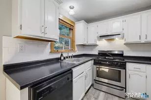 399 Adams St, Manchester, CT 06042 - Photo 6