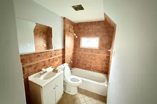 73 Vine St, Bridgeport, CT 06604 - Photo 6