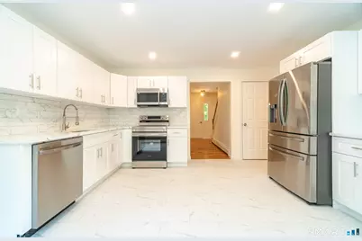 1425 James Farm Road, Stratford, CT 06614 - Photo 6