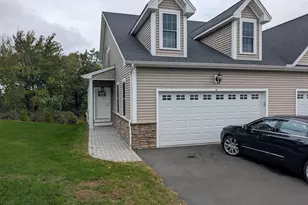 58 Brookview Cir, Bristol, CT 06010 - Photo 2