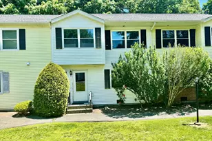 25 Padanaram Rd, Danbury, CT 06811 - Photo 4