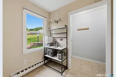 55 Mill Plain Road #32-1, Danbury, CT 06811 - Photo 6