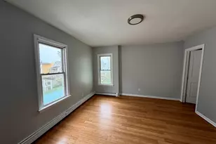 52 Clinton Ave, Bridgeport, CT 06605 - Photo 8