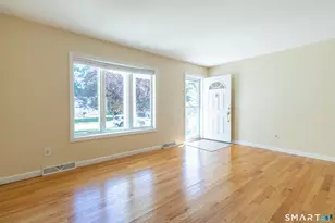 17 Wyndwood Rd, Montville, CT 06382 - Photo 8