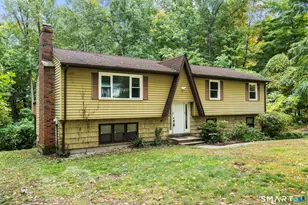 32 Woodhaven Dr, Burlington, CT 06013 - Photo 2