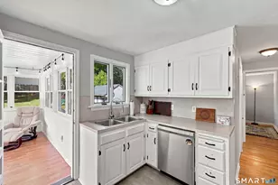 143 Federal St, West Hartford, CT 06110 - Photo 14