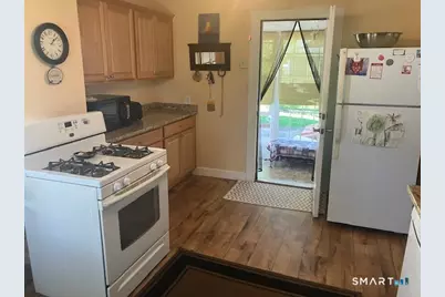 55 Pleasant Street, Manchester, CT 06040 - Photo 6