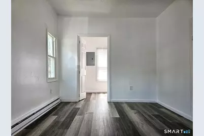 916 Middle Street, Bristol, CT 06010 - Photo 14