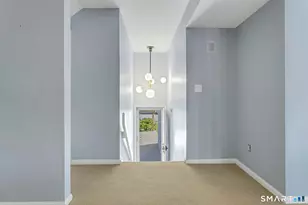 114 Rowayton Woods Dr, Norwalk, CT 06854 - Photo 2