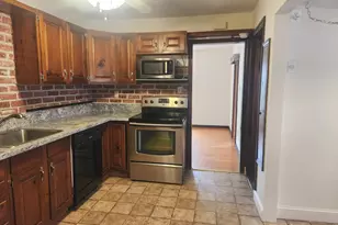 72 Waverly Park Rd, Branford, CT 06405 - Photo 2