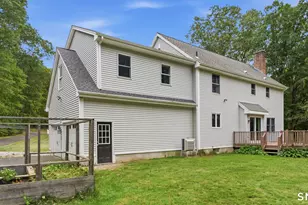 25 Carriage Dr, East Hampton, CT 06424 - Photo 6