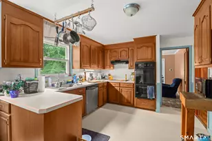 52 Beverly Dr, Somers, CT 06071 - Photo 12