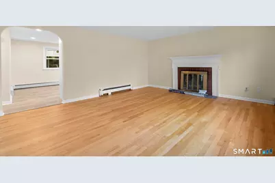 103 Robindale Drive, New Britain, CT 06053 - Photo 2