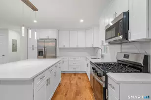 131 Columbia St, Bridgeport, CT 06604 - Photo 14