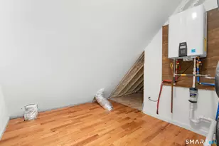 131 Columbia St, Bridgeport, CT 06604 - Photo 34