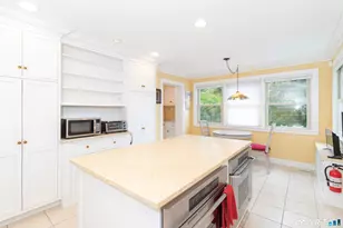 25 Wall St, Madison, CT 06443 - Photo 18