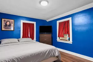 9 Holley St, Danbury, CT 06810 - Photo 8
