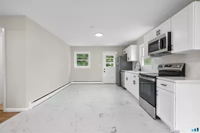329 Greenwood Street, Bridgeport, CT 06606 - Photo 8