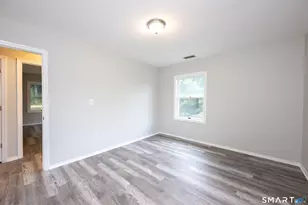 799 Foxon Rd, East Haven, CT 06513 - Photo 10