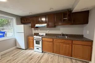 54 Monroe St, Branford, CT 06405 - Photo 4