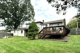 53 Holiday Hill Rd, Meriden, CT 06450 - Photo 18