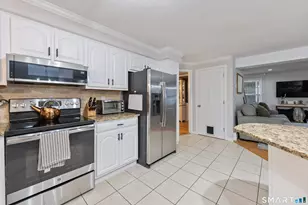 104 Northwest Dr, Watertown, CT 06795 - Photo 10