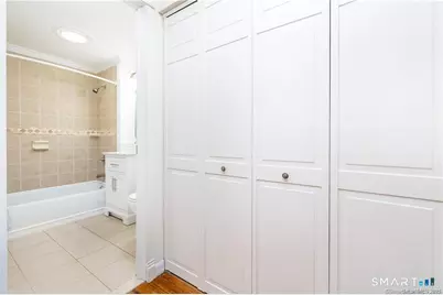 108 Oakwood Avenue #B-1, West Hartford, CT 06119 - Photo 18