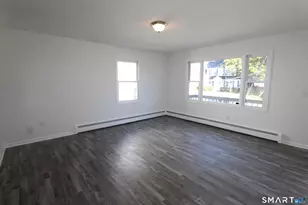 35 Chapman St, East Hartford, CT 06108 - Photo 4