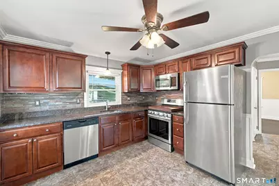 15 Ashland Avenue, Waterbury, CT 06708 - Photo 10