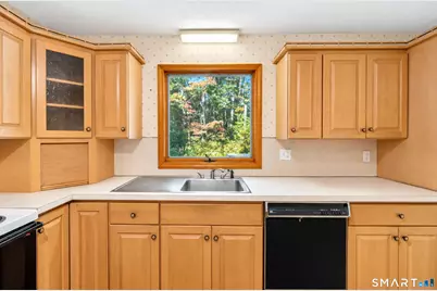 77 Stone Boat Road, Guilford, CT 06437 - Photo 10