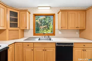 77 Stone Boat Rd, Guilford, CT 06437 - Photo 10