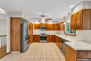 37 Great Meadow Dr, North Haven, CT 06473 - Photo 12