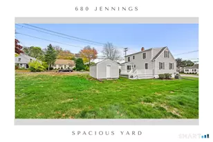 680 Jennings Rd, Fairfield, CT 06824 - Photo 24