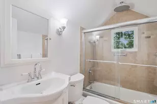 18 Koger Rd, Trumbull, CT 06611 - Photo 14