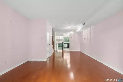 40 Crest Street #10, West Haven, CT 06516 - Photo 8