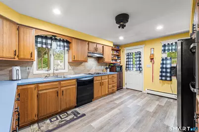531 George Washington Road, Enfield, CT 06082 - Photo 8