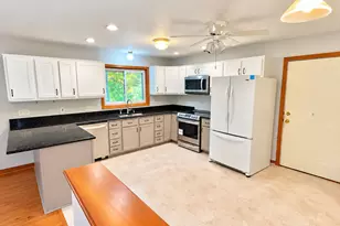 135 Ginger Ln, Torrington, CT 06790 - Photo 4