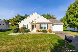 13 Oakview Pl, Vernon, CT 06066 - Photo 1