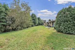 419 Asbury Ridge, Shelton, CT 06484 - Photo 4