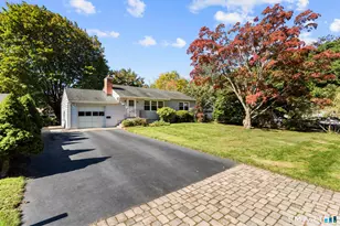 12 Palmer Woods Cir, Branford, CT 06405 - Photo 1