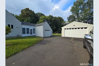 170 Douglas Drive, Meriden, CT 06451 - Photo 4