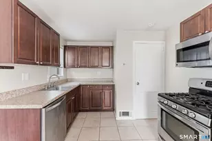 92 Seaman Cir, Manchester, CT 06040 - Photo 12