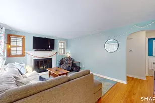 3 Middle Dr, Windsor Locks, CT 06096 - Photo 12