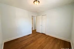 83 Essex Ave, Waterbury, CT 06704 - Photo 14