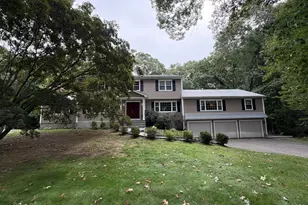 76 Bunker Hill Dr, Trumbull, CT 06611 - Photo 1