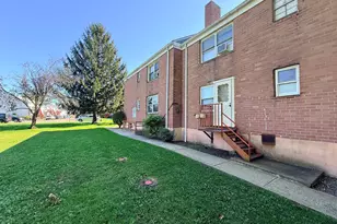 1076 E Main St, Stamford, CT 06902 - Photo 4
