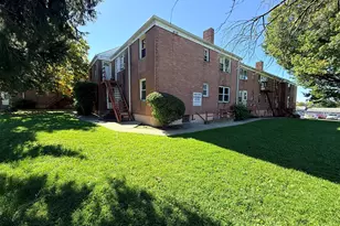 1076 E Main St, Stamford, CT 06902 - Photo 10