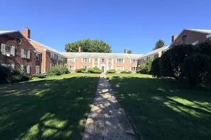 1076 E Main St, Stamford, CT 06902 - Photo 8