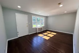 1076 E Main St, Stamford, CT 06902 - Photo 14